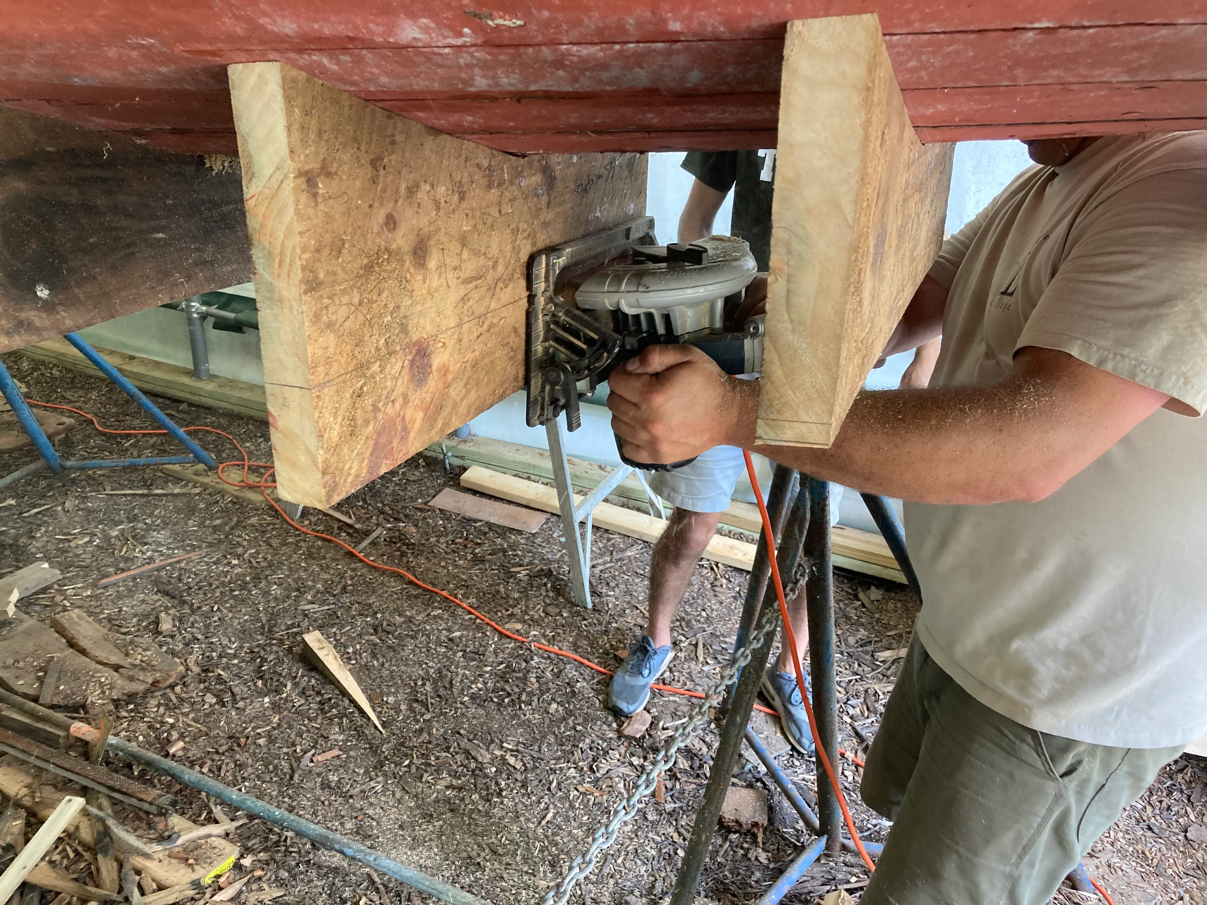 Trimming external floors